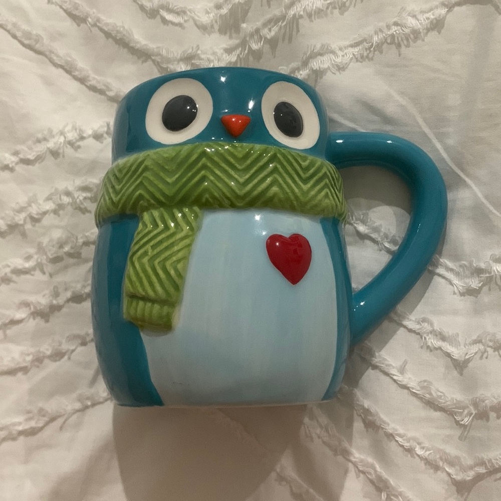 St.Nicholas Square Mug Bird Wrapped in Scarf